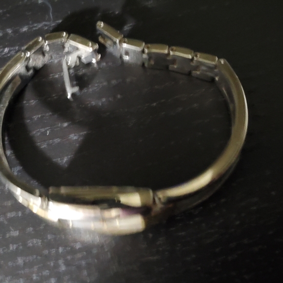 Ladies Bulova Watch - Picture 4 of 4